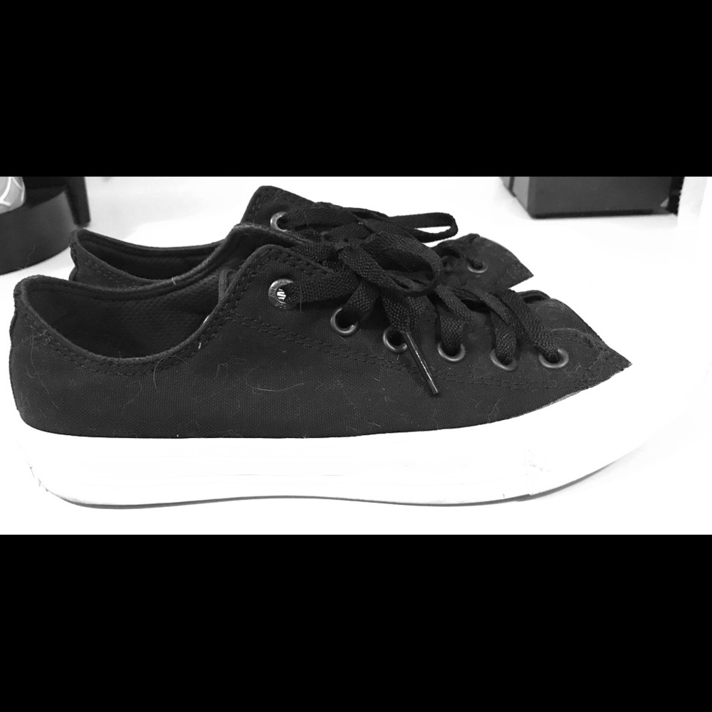 Converse All Star Chuck Taylor II Ox shoes